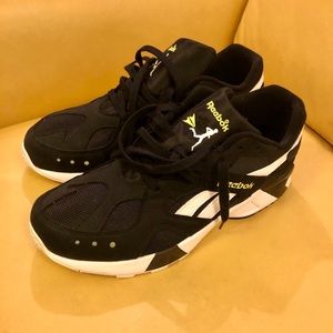 Reebok Aztrek